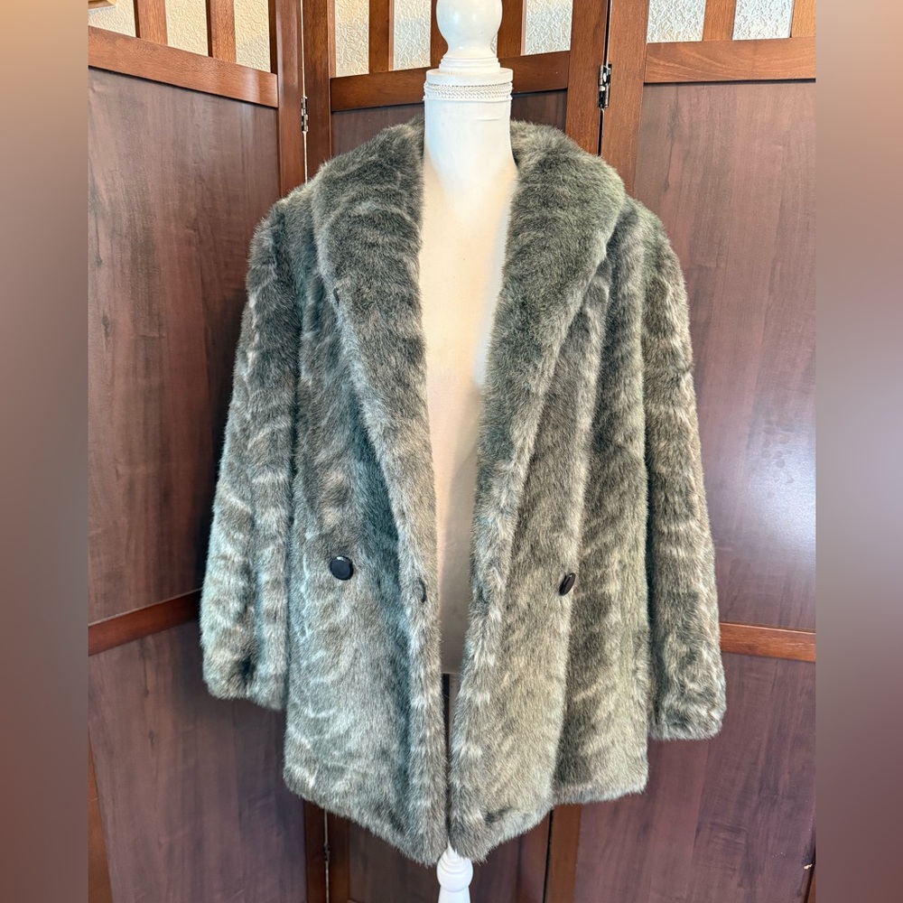 VINTAGE HILLMOOR NY FAUX FUR JACKET - Picture 5 of 9